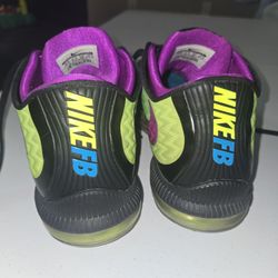 Men's  Shoes Size 9.5 