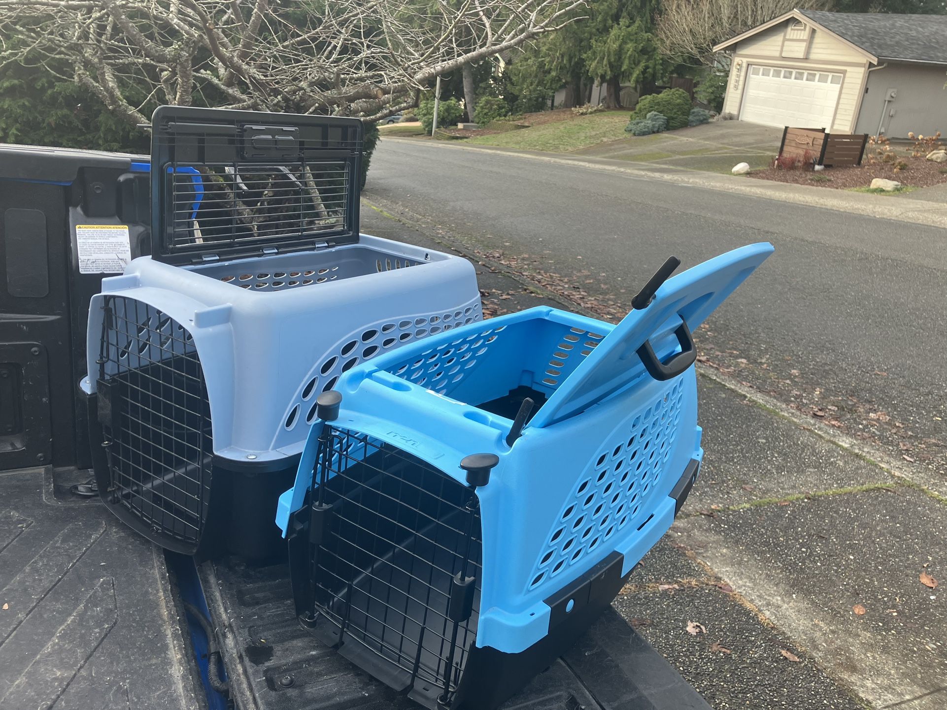 Small Dog Cat Rabbit Bunny Kennel Crate Carrier Like New 24" L by 14” W by 14” H $25 Each