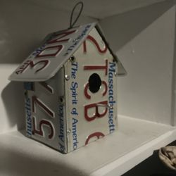 License Plate Bird House 