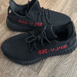 YEEZY BOOST 350