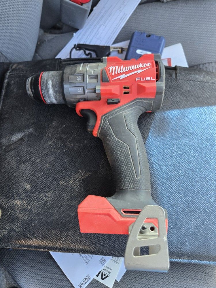 Milwaukee Fuel M18 Drill