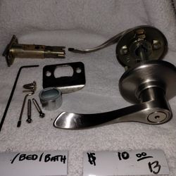 Entry---Bath-- Bed Door Knobs/ Dead Bolts