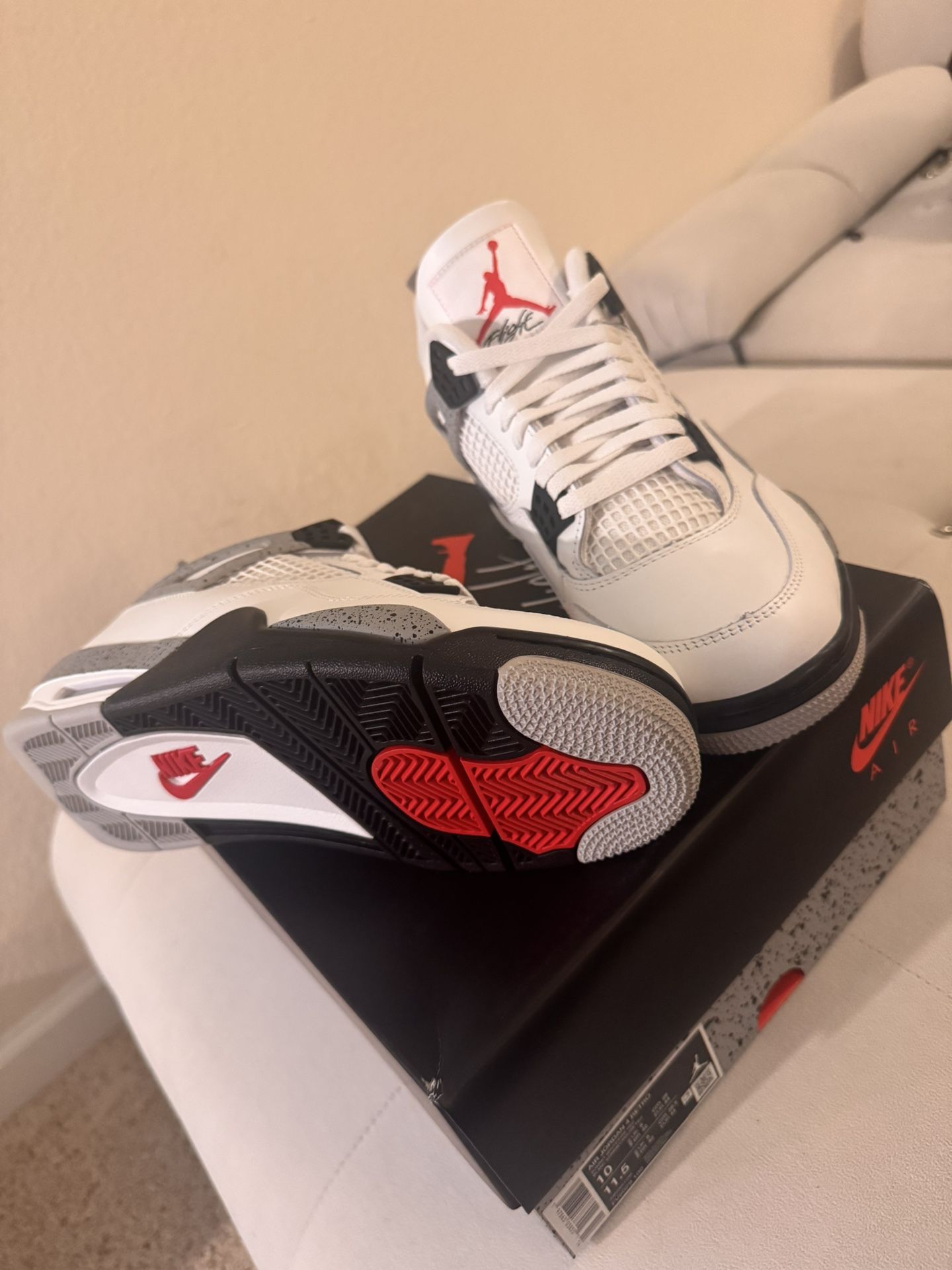 Jordan 4 Cement