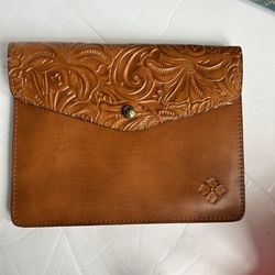 Patricia Nash, Italian leather, genuine portfolio mini