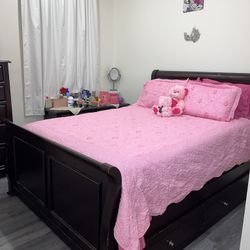 5 Piece Queen Bed Set