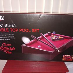 Table Top Pool Set