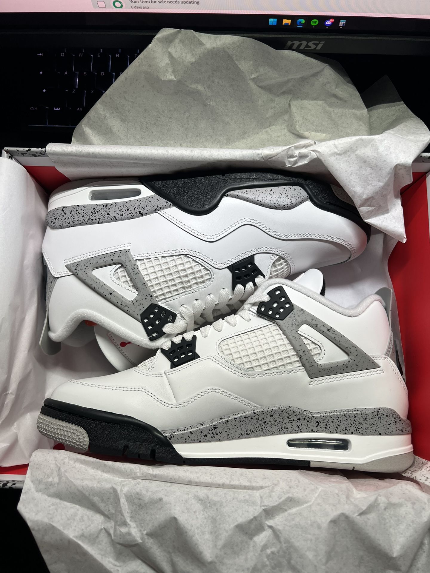 AIR JORDAN 4 WHITE CEMENT