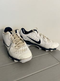 Nike Baseball Cleats Size 4.5