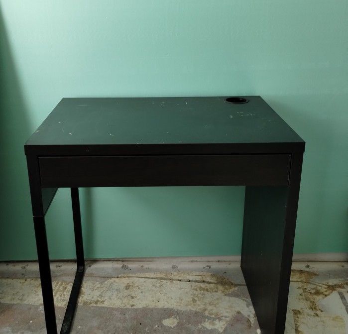 Black Ikea Desk (Scratches on Top, See Picture)