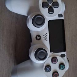 White Ps4 Controller 1 Scuff No Cable Works Good