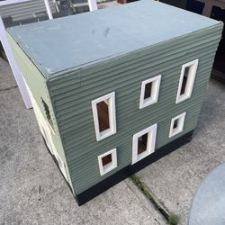 Vintage Dollhouse 