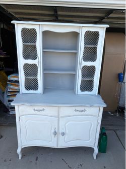 Free hutch cabinet