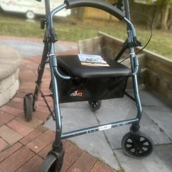 Nova Deluxe Walker 
