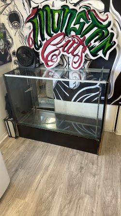 Display case