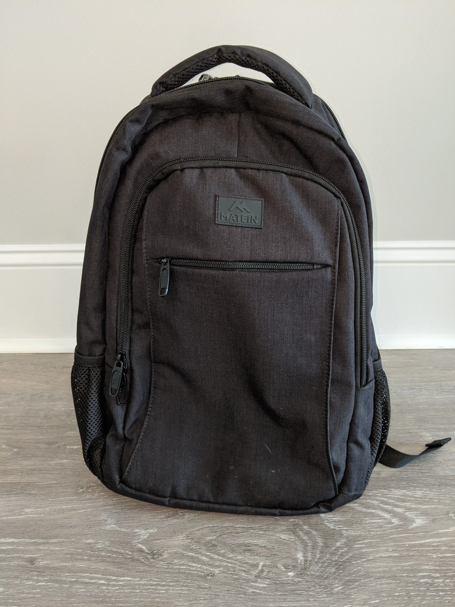 Matein Laptop Backpack