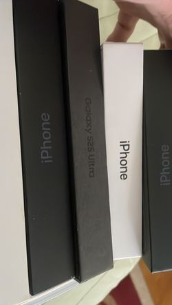 Iphone and samsung boxes