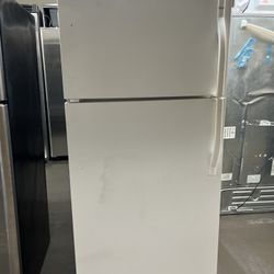 Kenmore 18 Cu Ft Top Freezer Refrigerator Apartment Size 