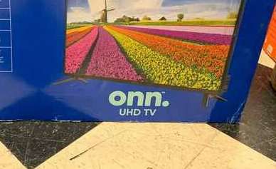 Brand New ONN UHDTV! Open box w/ warranty K 8