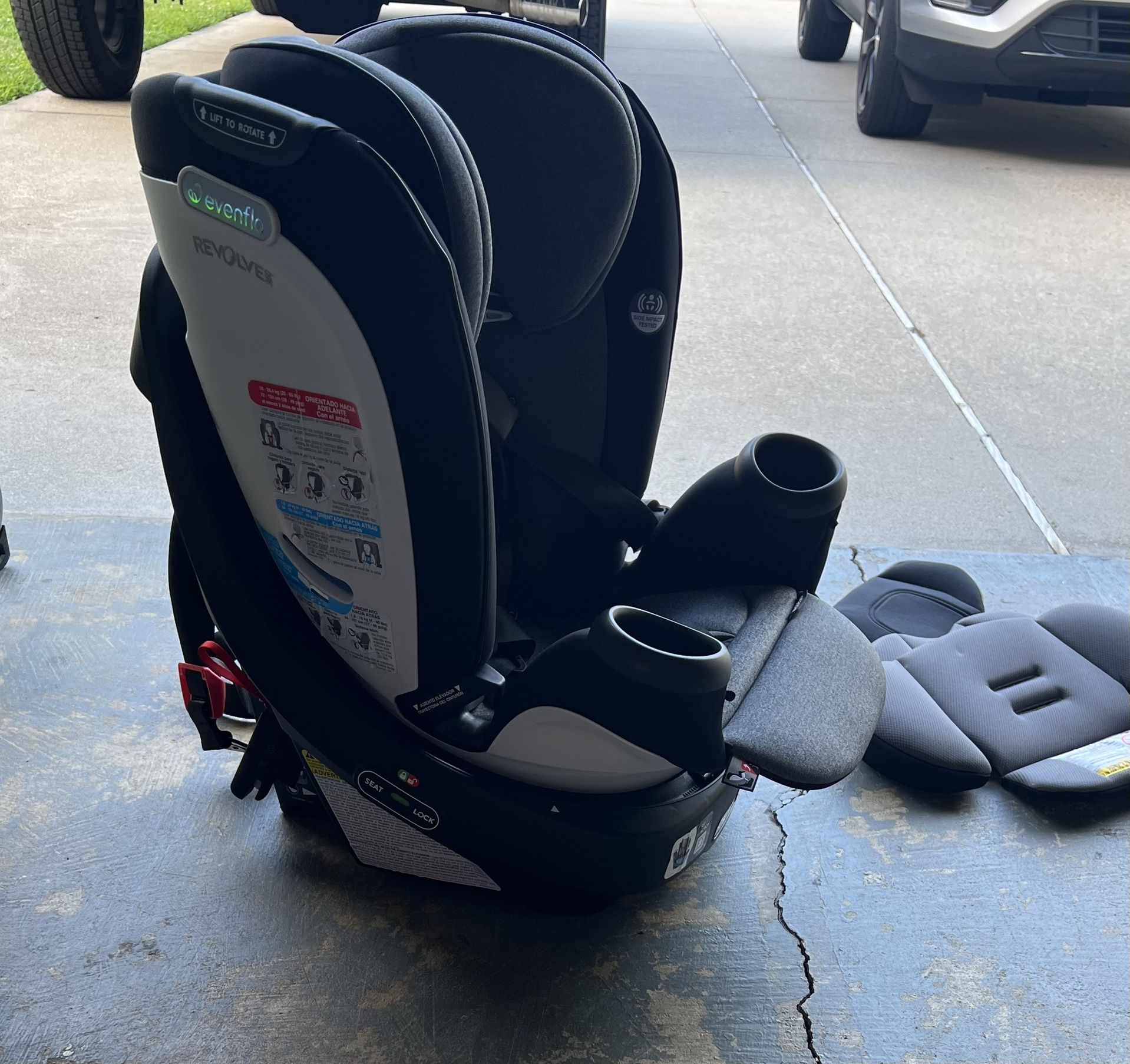 Evenflo Revolve 360 Car Seat