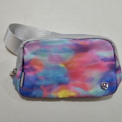 Lululemon Belt Bag. Tie Dye. NWOT 