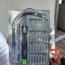 Pittsburgh Pro - 34 pc. Precision Screwdriver Set