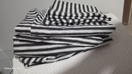 Queen sheet set