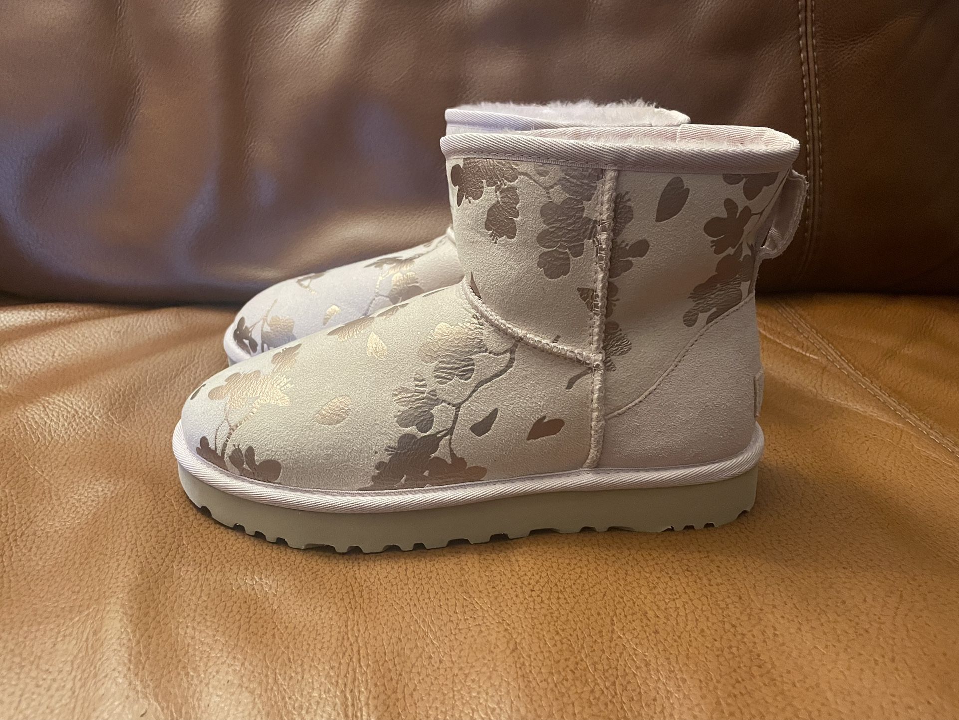 UGG Classic Mini Floral Foil boots in pink color