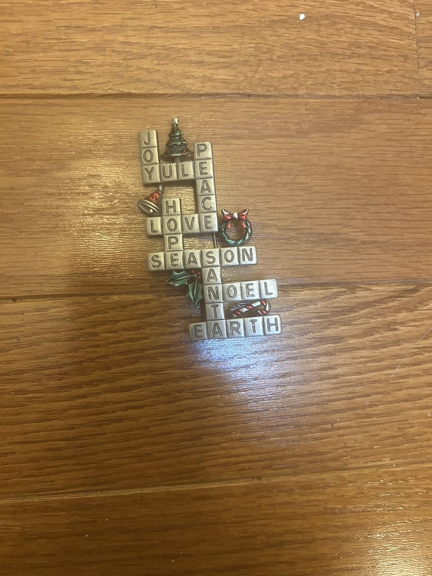 Rare Vintage JJ Jonette Christmas Holiday Crossword Puzzle Brooch in Silver-Tone (Christmas Pin) *GREAT FOR TEACHERS*