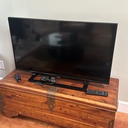 TV With Roku - 30" - 1080p - HDTV ($50)