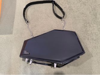 Kreepsville coffin purse