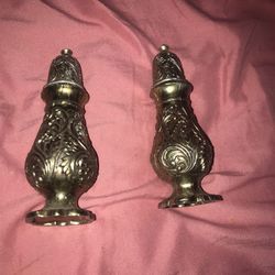 RARE 1960’s Antique salt &pepper Shakers 