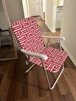 Supreme Lawn Chair for Sale in Schertz, TX - OfferUp