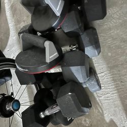 Assorted 12-25lb Weights 