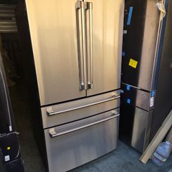 GE CAFE REFRIGERATOR STANDAR DEPTH 