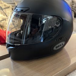 Bell Motorcycle Helmet Size M