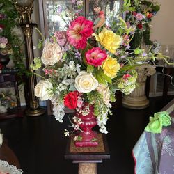 Red Porcelain Flower Arrangement