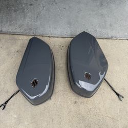 Harley Davidson low rider ST saddlebags
