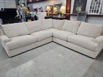 Beautiful Light Beige Sectional Couch – Delivery Available