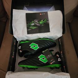Lotto SOCCER CLEATS