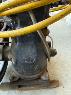 Vacuum pump and motor
