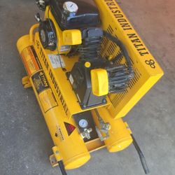 TITAN INDUSTRIAL COMMERCIAL AIR COMPRESSOR 5.5HP 8 GAL.