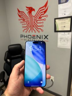 iPhone 15 Pro Max 256gb Silver Unlocked (Some Scratching)