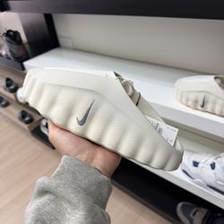 NIKE MIND 001 LIGHT BONE SIZE 7 & 10