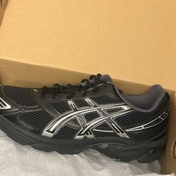 Black ASICS 🔥 11 & 13