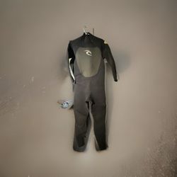 Rip Curl Men's Dawn Patrol E3 Back Zip Wetsuit in size X-Large