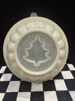 Vintagew Tupperware Jello Mold Ring 3 Piece Set