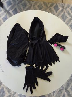Reaper costume with glowing eyes