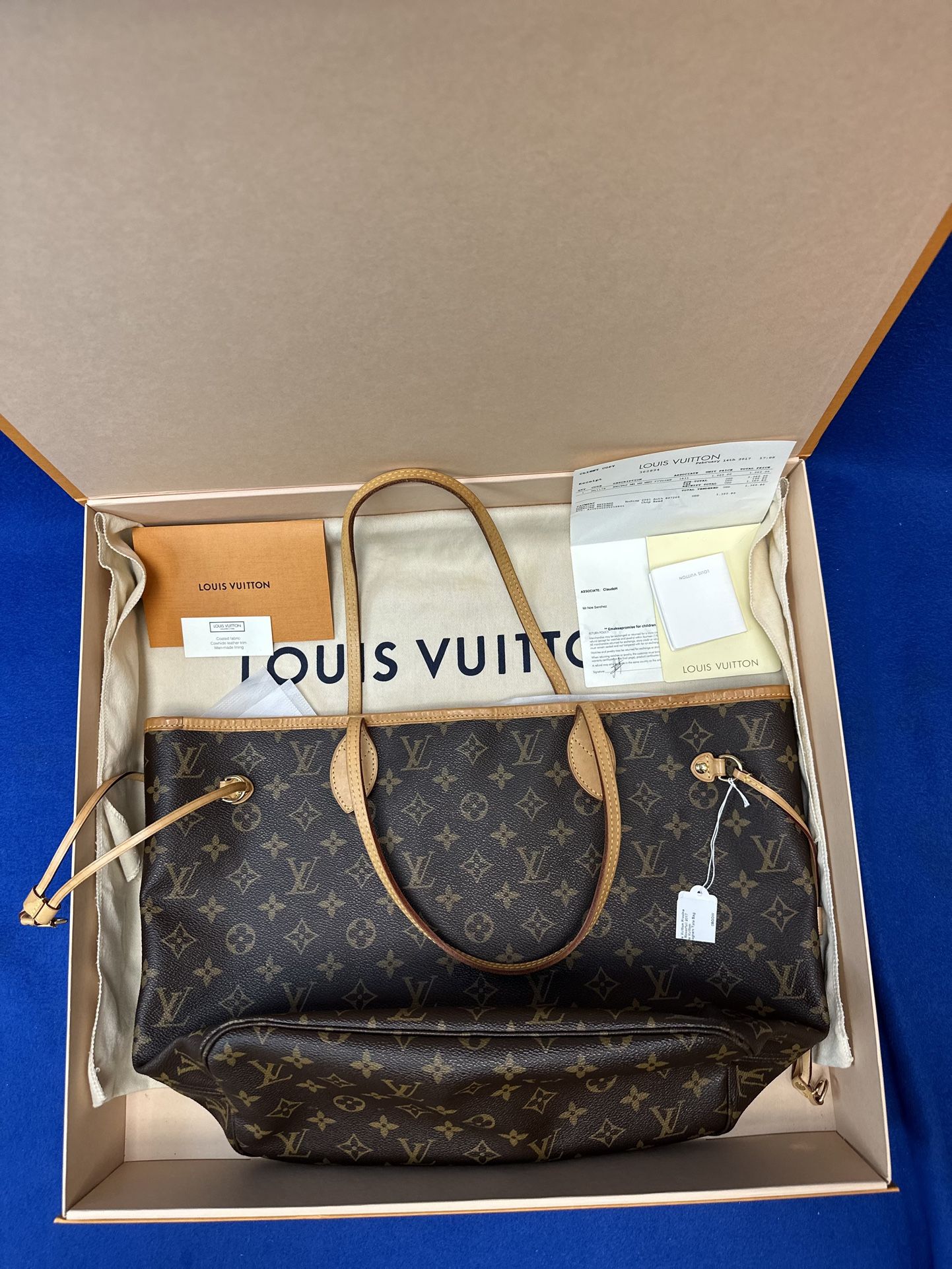 Louis Vuitton Pivioine Pink Neverfull 2017 Louis Vuitton Monogram Tote Bag 11052534