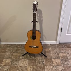 ALHAMBRA Classical Spanish Acoustic 6 String String Guitar With Stand