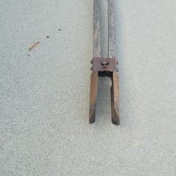 Post hole digger